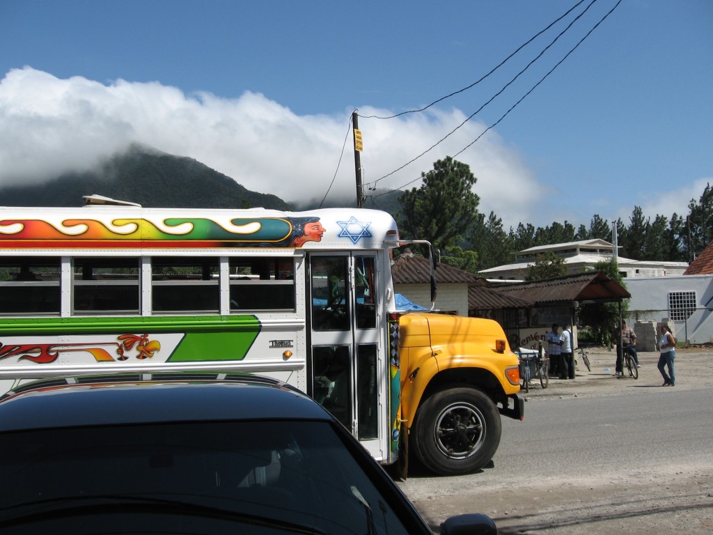 painted school bus el valle panama