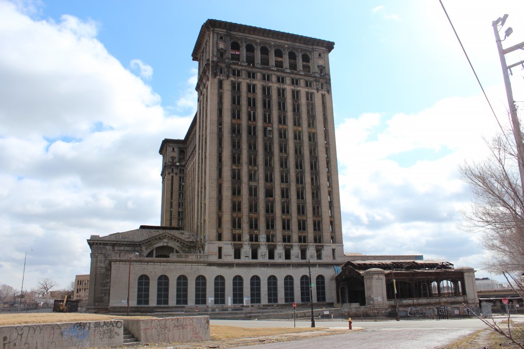 michigan central train station detroit abandoned