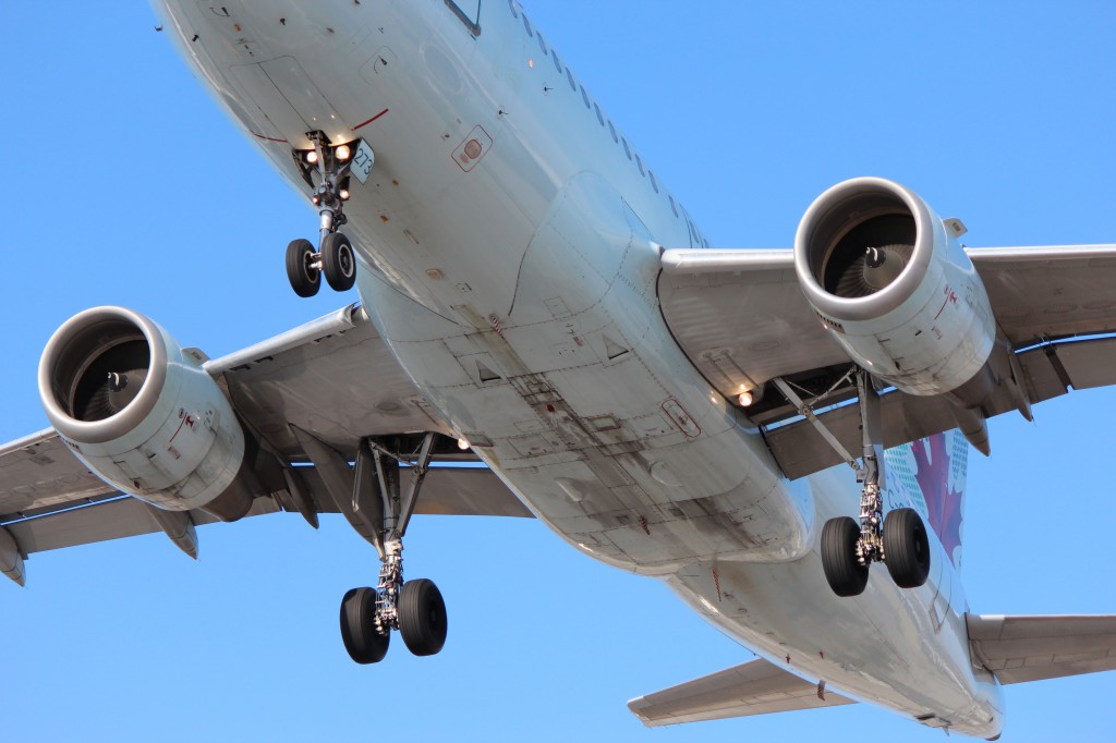 air canada boeing 767 toronto pearson international airport