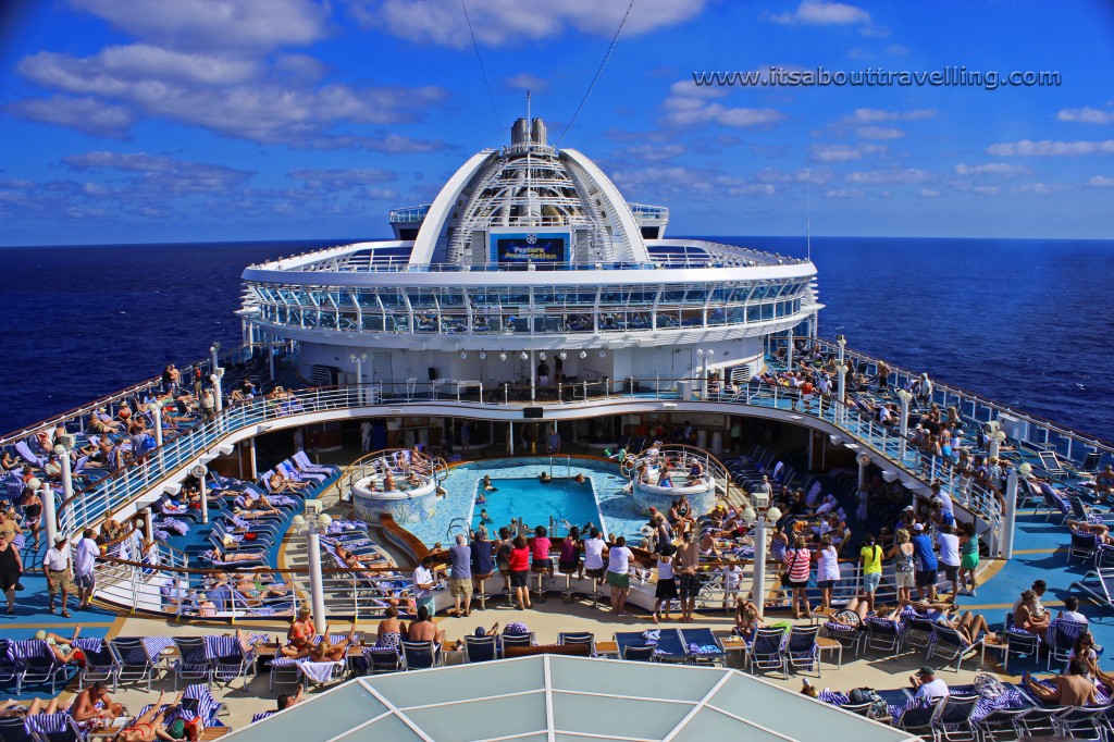 neptune's reef and pool ruby princess lido deck