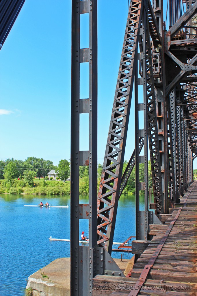 welland canal dain city train lift bridge