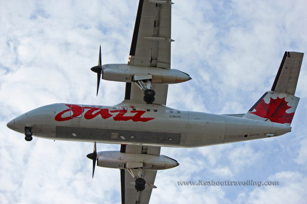 air canada jazz bombardier dash-8