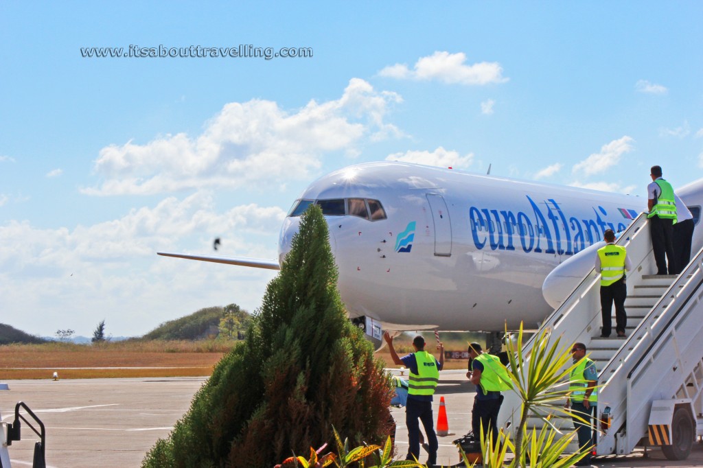 euroatlantic airways boeing 737-3y0er