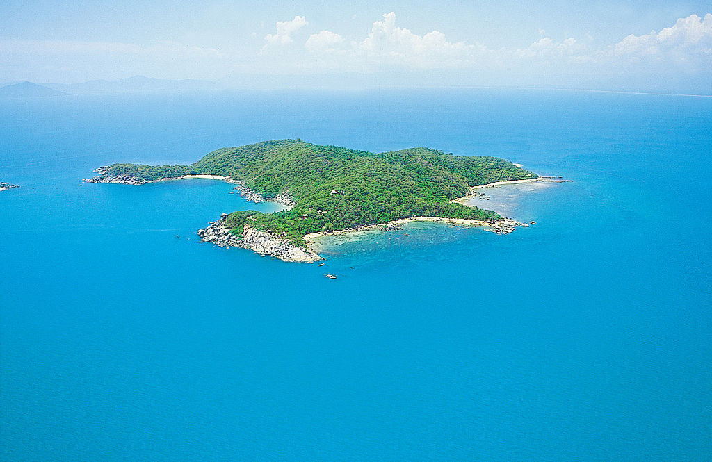 bedarra island great barrier reef australia