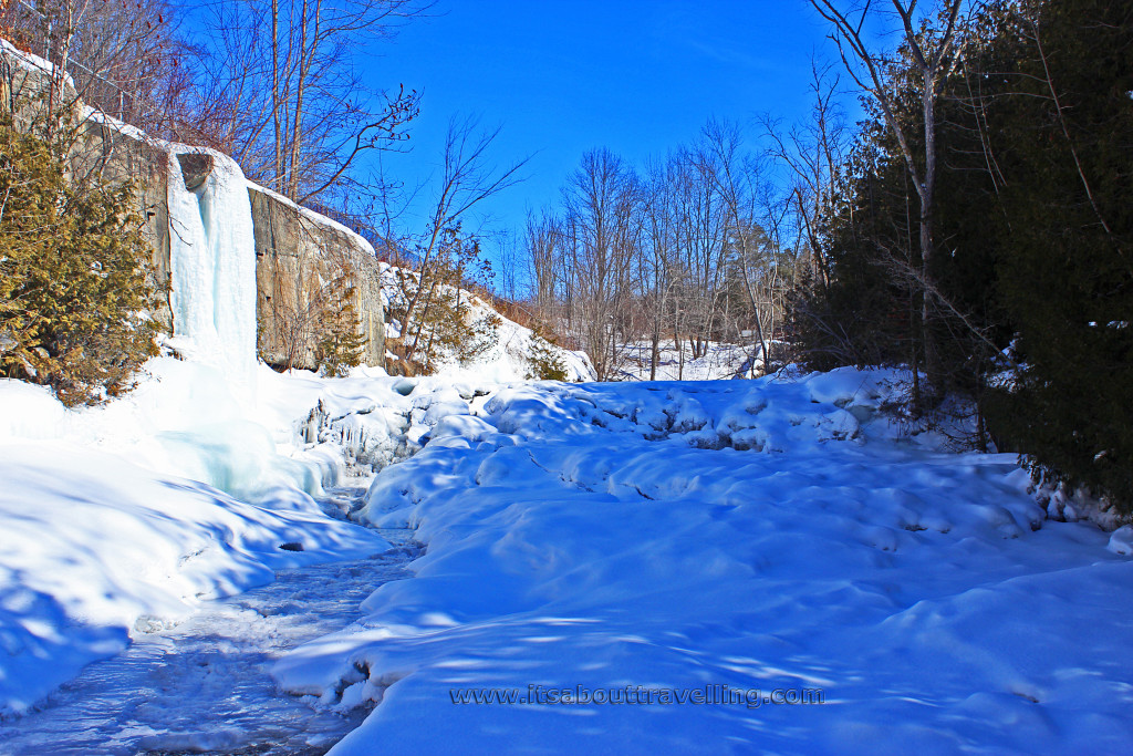 forks of the credit provincial park frozen