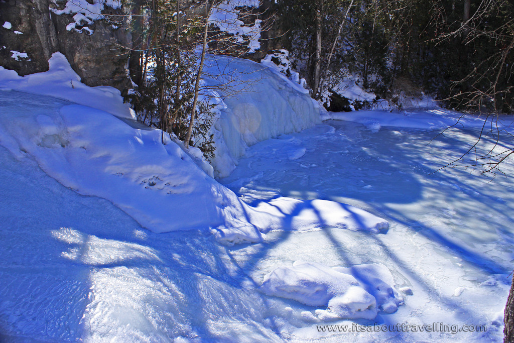 forks of the credit provincial park frozen