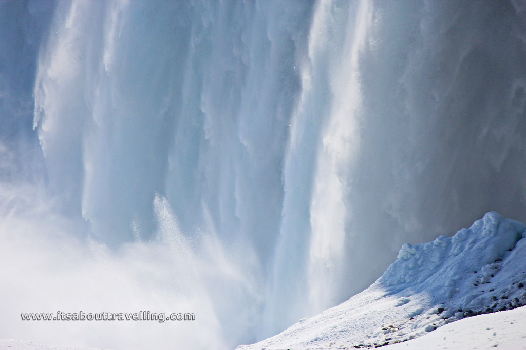frozen base of horseshoe falls
