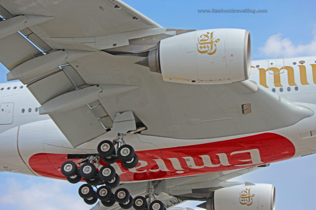 emirates airbus a380 a6-eev toronto pearson yyz