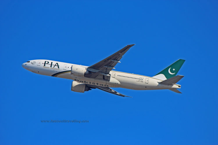 pakistan international airlines boeing 777-200lr