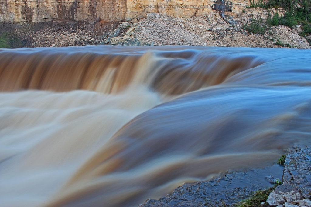 louise falls hay river northwest territories