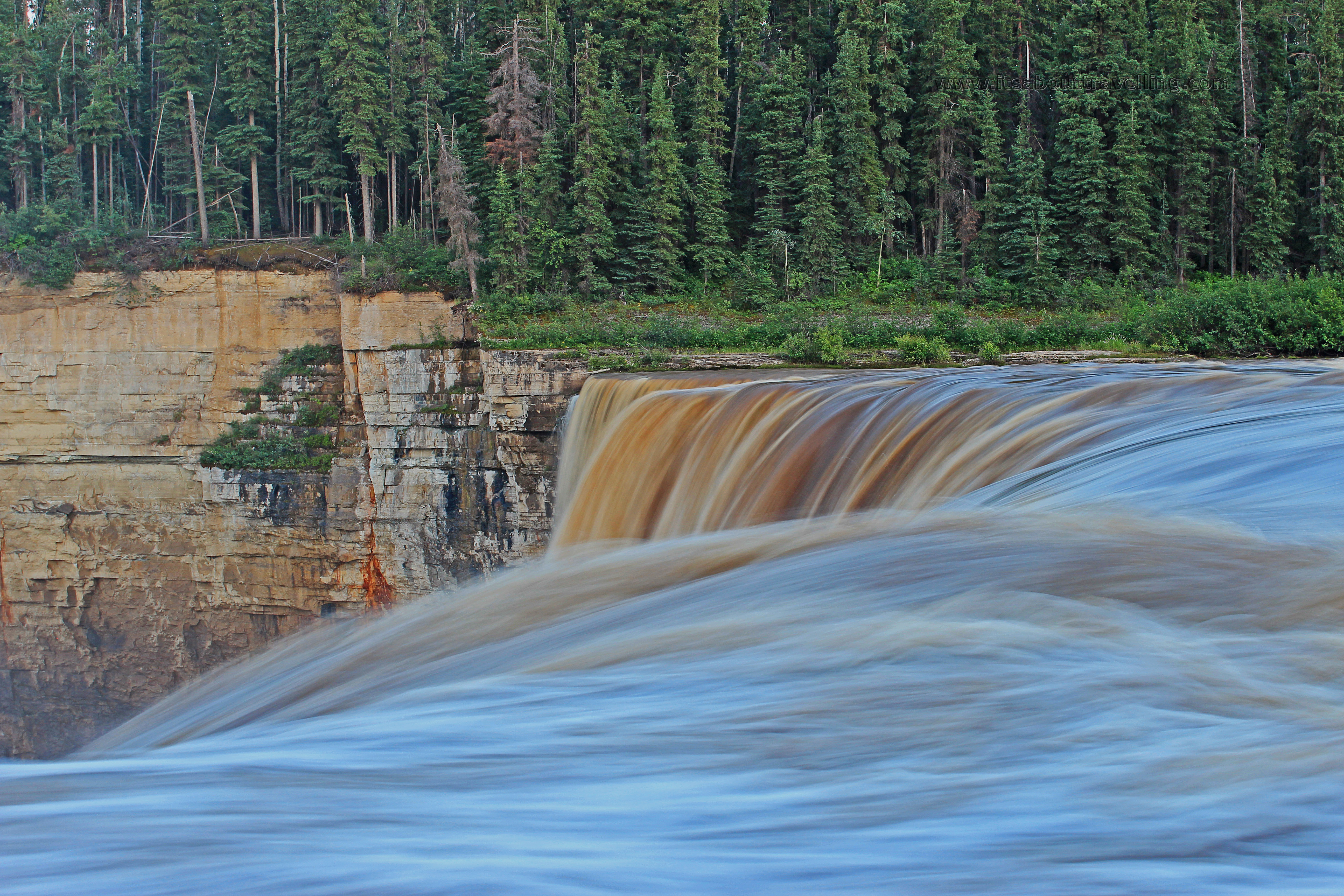 alexandra falls hay river northwest territories