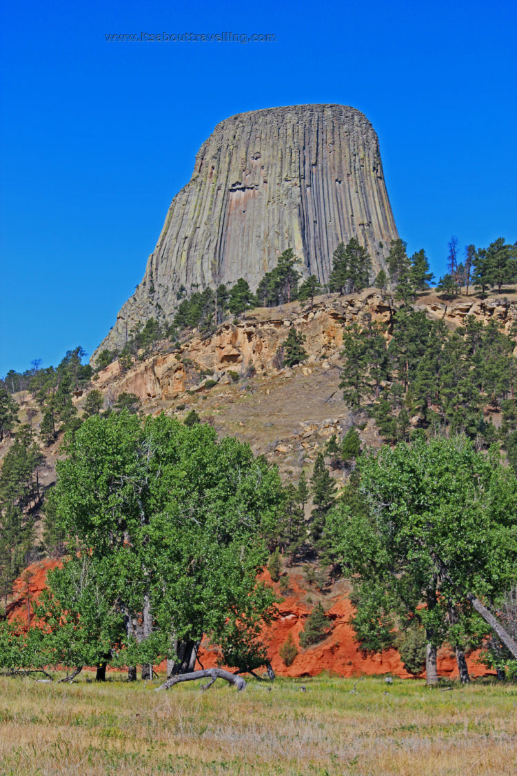 devils tower national monument wyoming usa