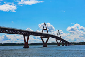 mackenzie river bridge yellowknife highway nwt