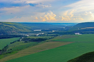 peace river valley in british columbia