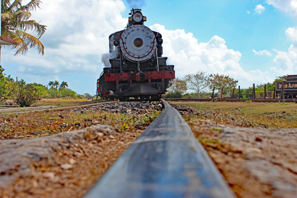 10 de octubre steam engine remedios cuba