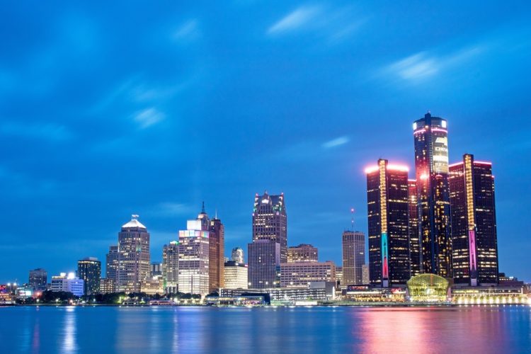 Photographing The Detroit, Michigan Skyline