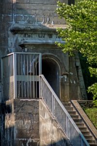 peterborough ontario hydraulic lift lock