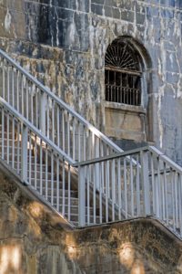 peterborough ontario hydraulic lift lock